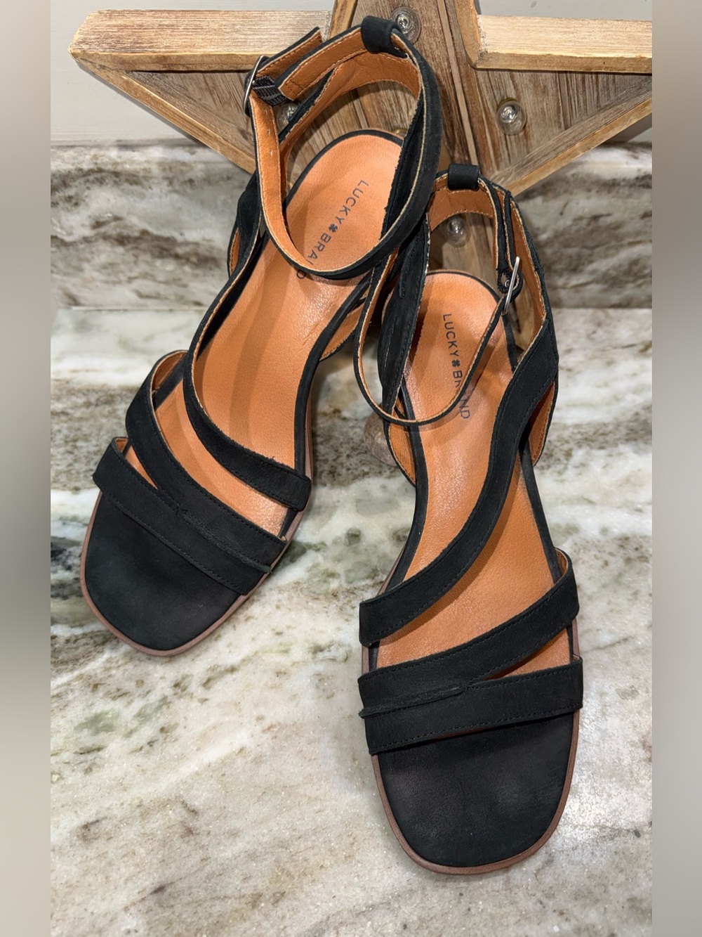 Lucky Brand Junnah Black Strappy Ankle Strap Sandals 10